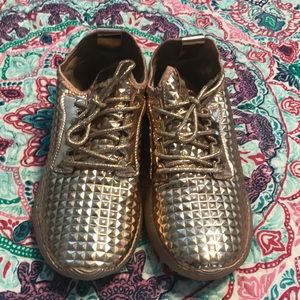 Women’s size 9 rose gold sneakers